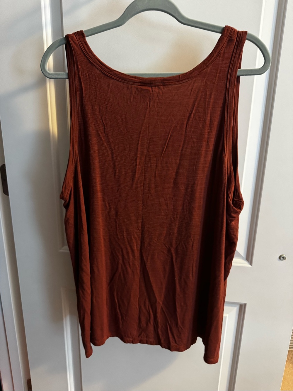 Old Navy Rust-Brown Scoop Neck Tank Top - Picture 3 of 3